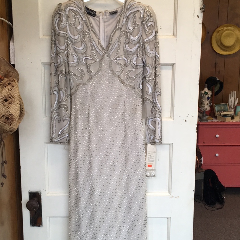 NWT size 6 cream vintage beaded 1990s gown